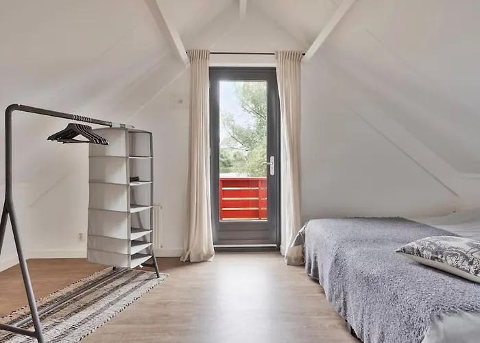 Aan Het Water -incl Laadpaal- Ewijk