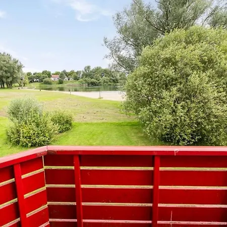 Aan Het Water -incl Laadpaal- Ewijk