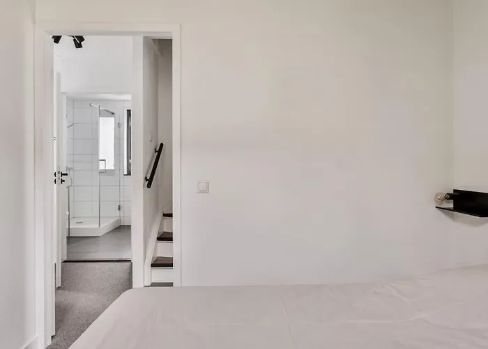 Aan Het Water -incl Laadpaal- Semesterbostad